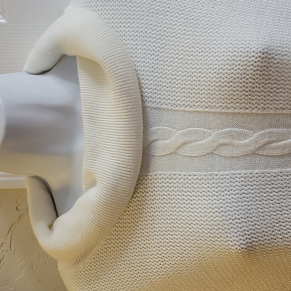 Dana Buchman Long Sleeve Sweater - Picture 2 of 6